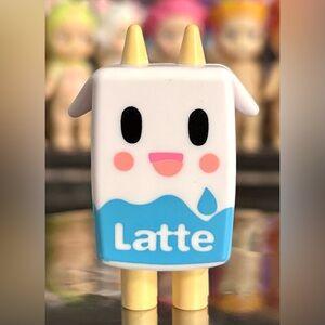 Tokidoki Latte 2" Collectible Art Figure